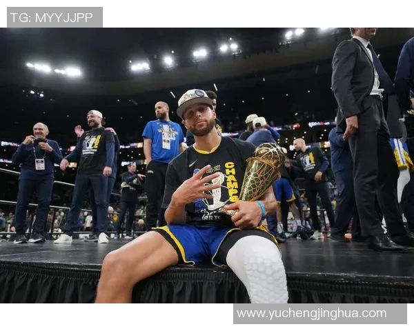 库里连续10场砍下30+得分,展现顶尖射手实力